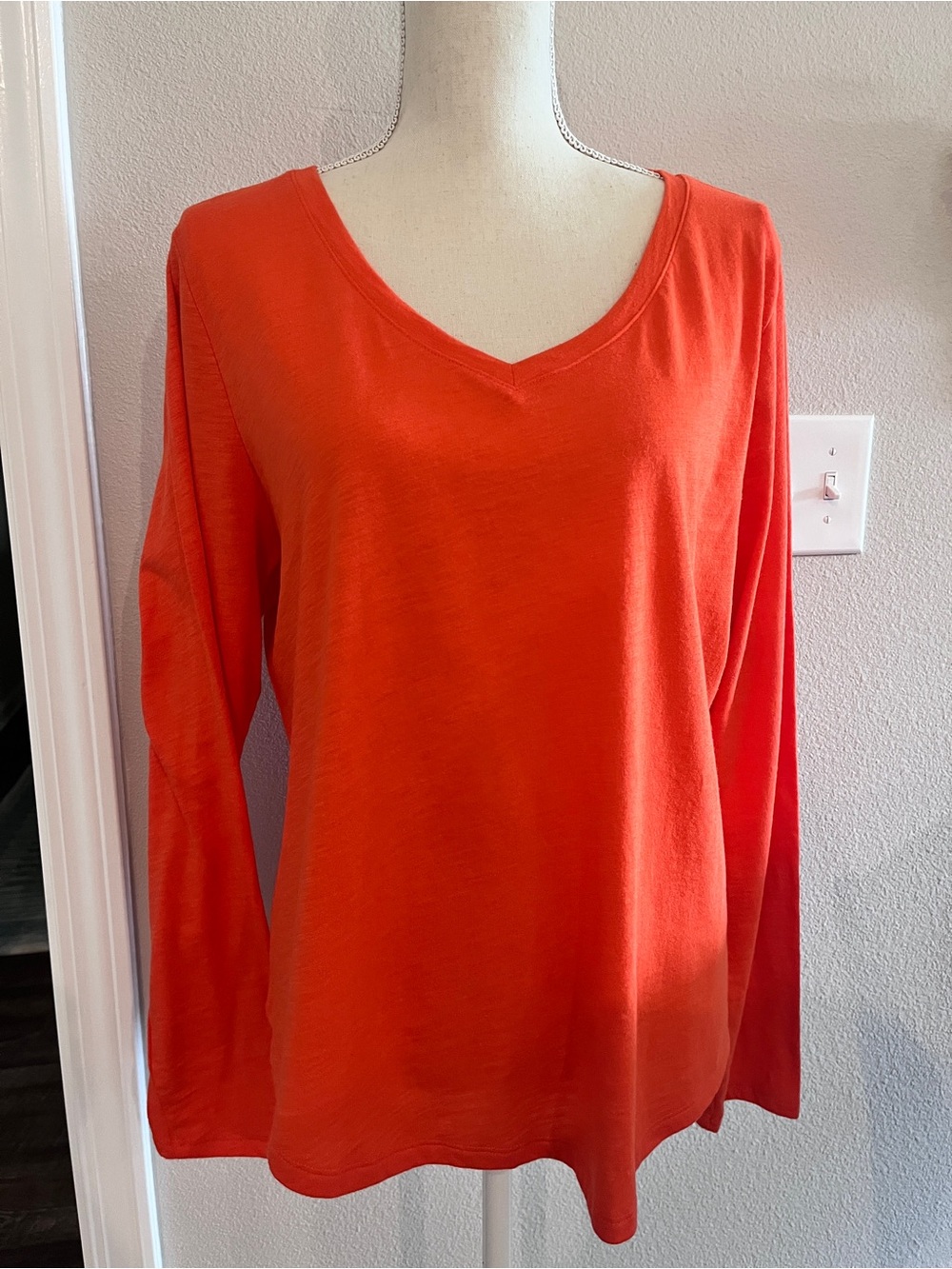 Sonoma Long Sleeve V-Neck Cotton Poly Blend Top in Bright Orange Size XL